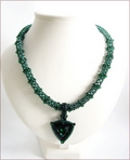 'Zamarad' Emerald Green Beadwork Pendant Necklace (BW104)