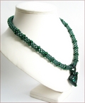 'Zamarad' Emerald Green Beadwork Pendant Necklace (BW104)